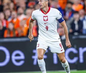 欧博官网 -包含里程碑夜！巴塞罗那强势反弹，足总杯清晨刷纪录，质疑声仍在，资深球员宣示担当的词条