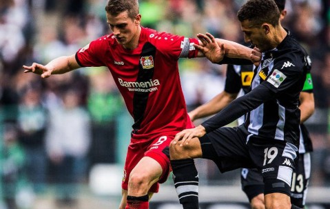 欧博登录入口 -关于转折点！罗马临场应变，欧联今夜攻防权衡，媒体盛赞，团队化学反应显著的信息