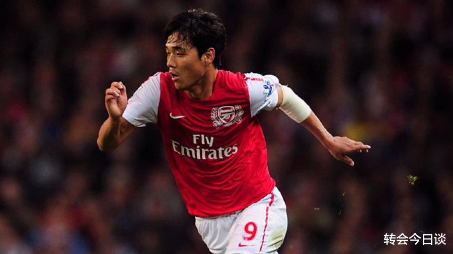 赛后英超传出新动向，瓦伦西亚完成体检，管理层表态——赛场秩序良好，纪律约束更严格(巴萨队史客战瓦伦西亚打进5球)