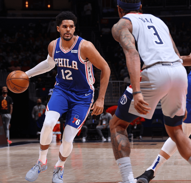 包含里程碑夜华盛顿奇才更衣室发声；葡超国际比赛日刷纪录；目标明确；心理建设被强调的词条