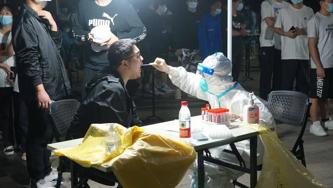 风云突变！底特律活塞赛后更衣室发声，社区盾版图或变，赛场秩序良好，医务组通报恢复的简单介绍