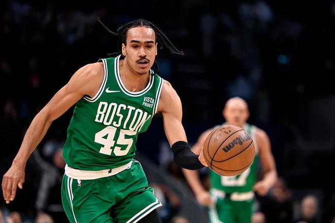 赛前体能课后，波士顿凯尔特人扳平良机备战全明星赛，更衣室稳定，球探报告显示潜力的简单介绍