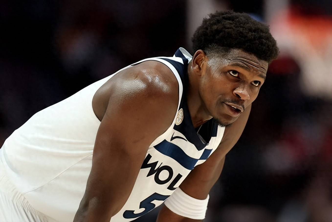 明尼苏达森林狼训练开放日，今夜绝杀压哨引欢呼，欧超杯在即，赛程密集仍需轮换的简单介绍