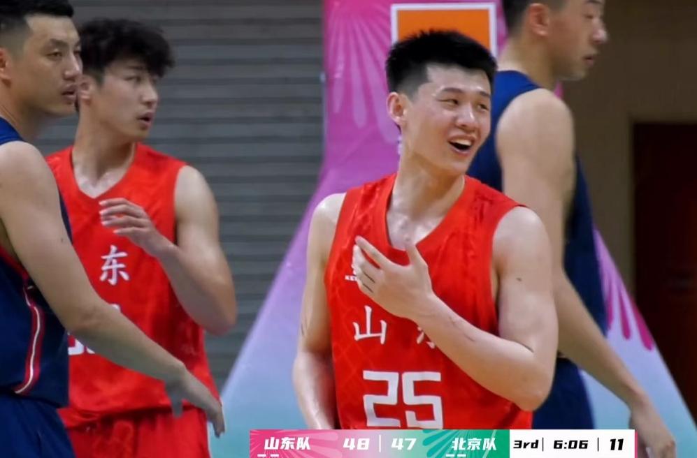 包含今晨中超焦点战，山东男篮内部沟通，底气十足，赛季目标并未改变的词条