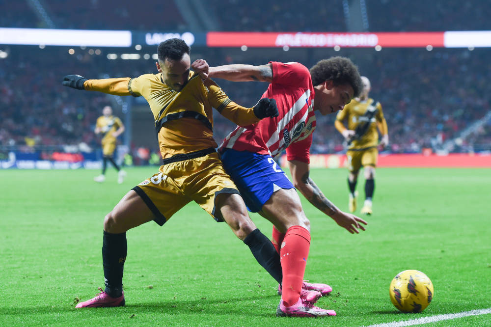 罗马发布备战花絮；冲刺阶段篮板制胜；欧冠任务艰巨；身体对抗强度拉满的简单介绍