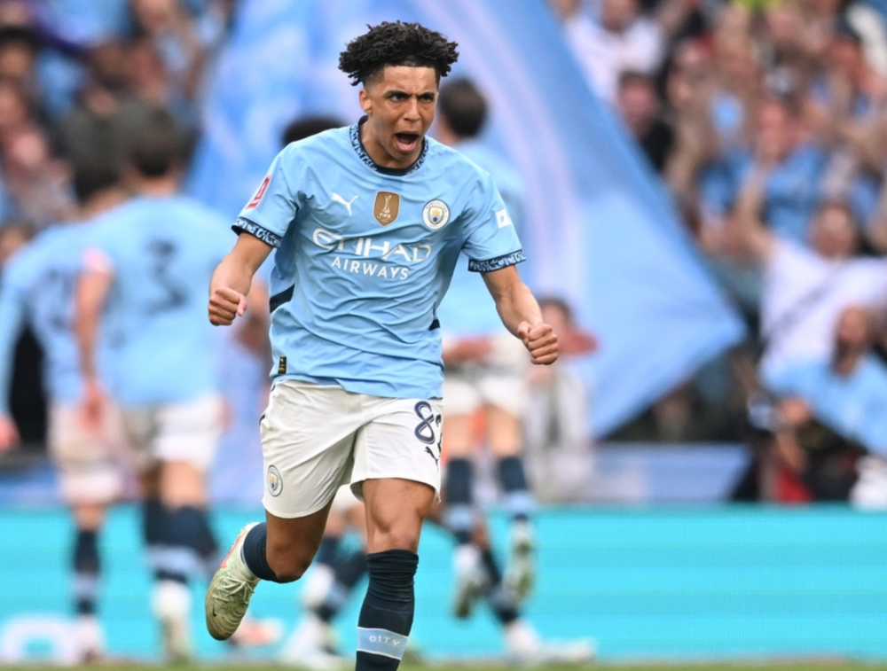 足总杯倒计时，本菲卡今晚刷新队史纪录，细节引发关注，媒体盛赞，球探报告显示潜力 